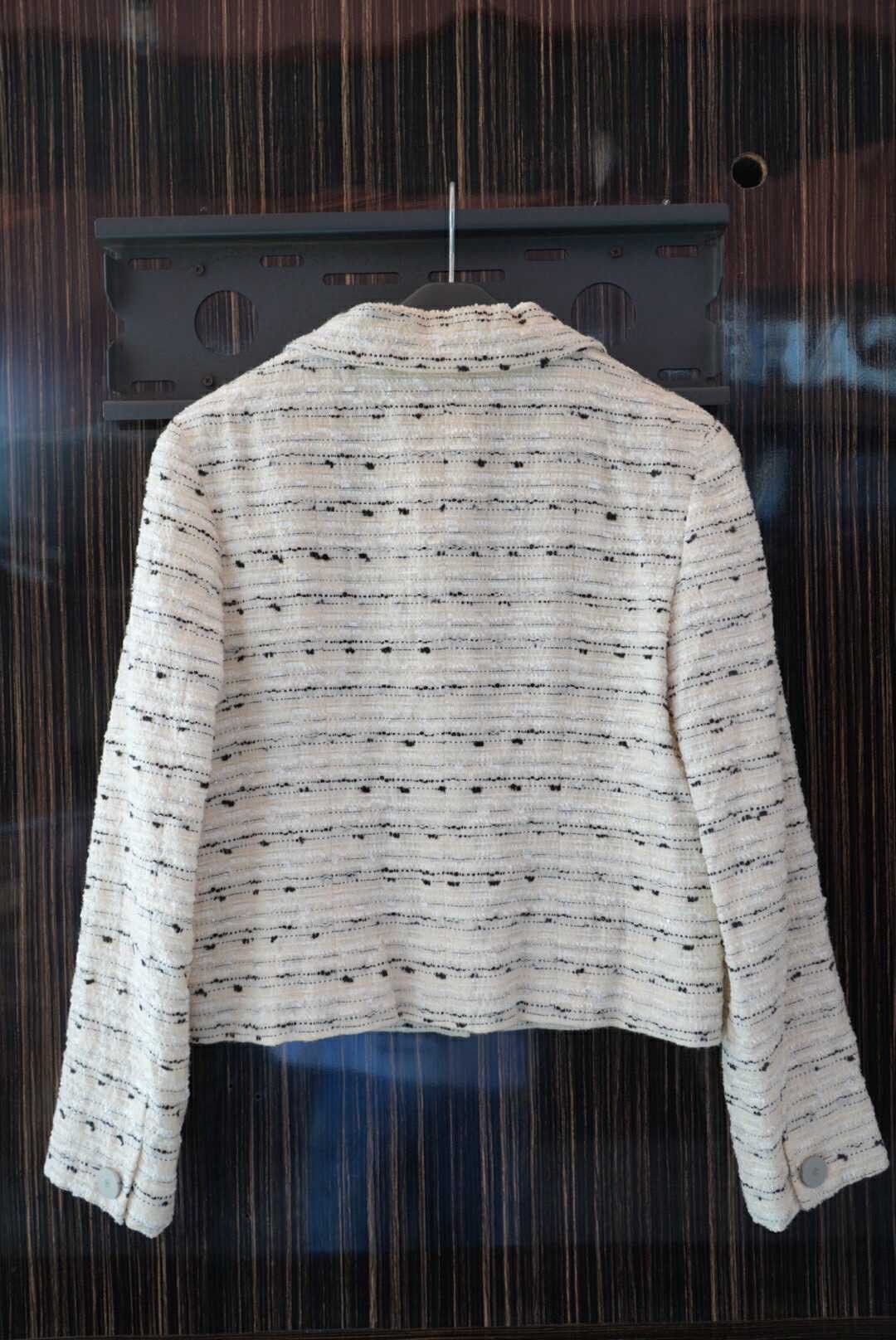 Chanel Chanel Boutique Single Breasted Boucle Tweed Jacket Size M / US 6-8 / IT 42-44 - 2 Thumbnail