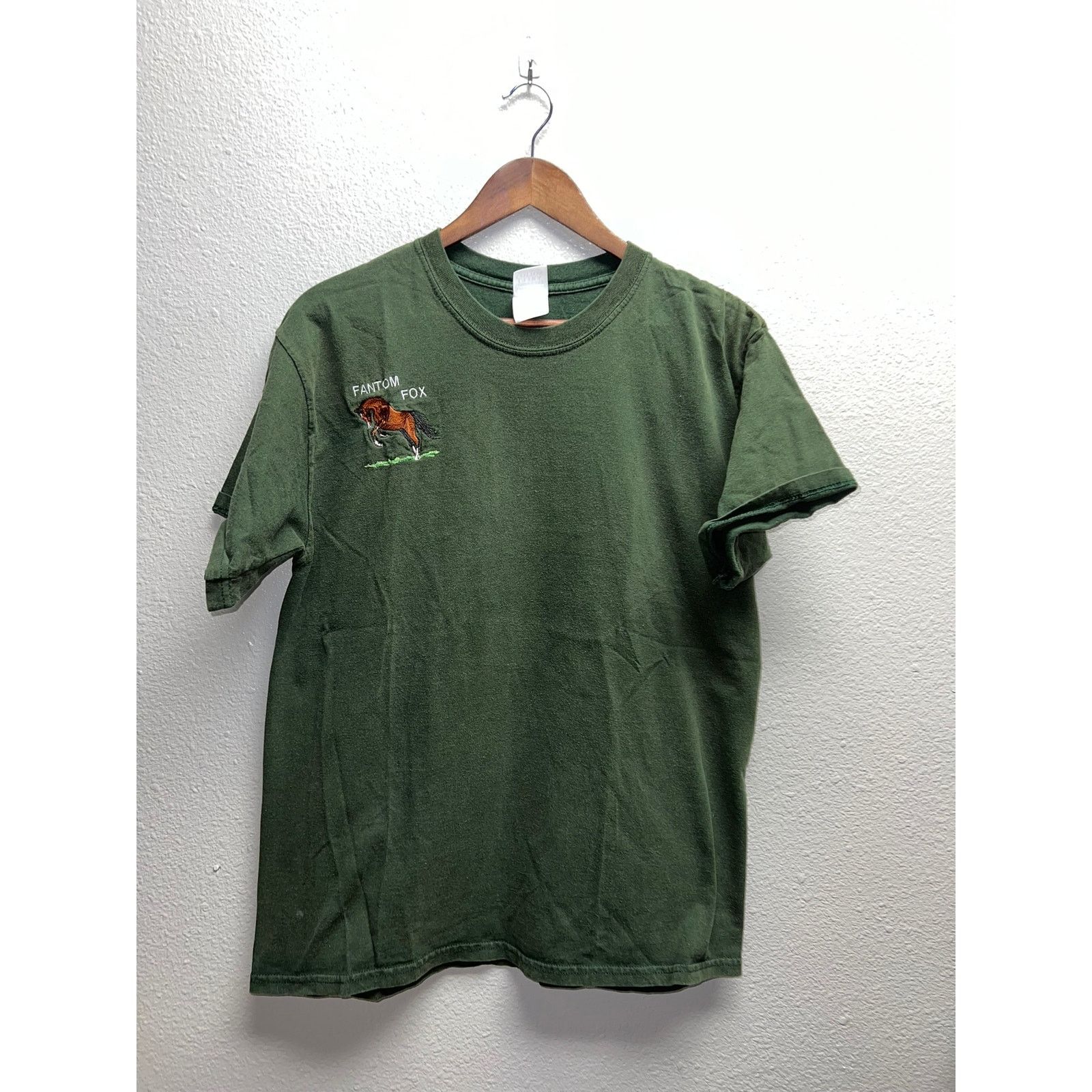 Gildan Vintage Horse Embroidery Shirt Fantom Fax Green Tee Large Size US L / EU 52-54 / 3 - 1 Thumbnail