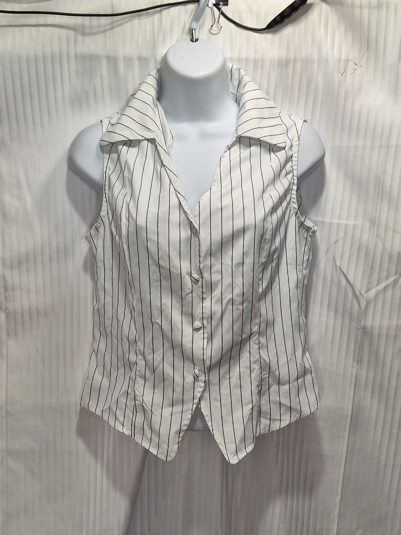 Other Medium Classic White Pinstripe Sleeveless Button-Front Top Size M / US 6-8 / IT 42-44 - 1 Thumbnail