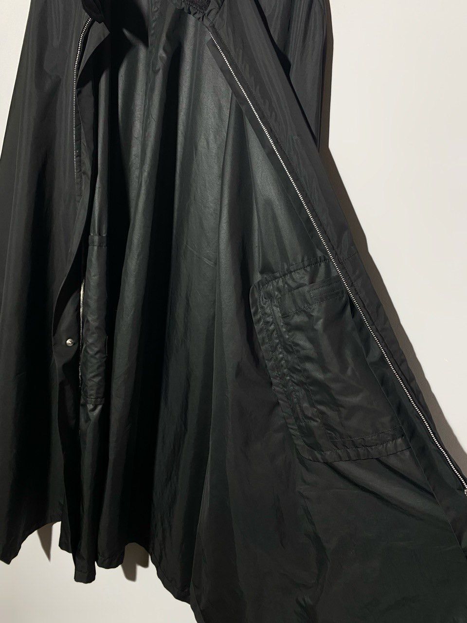 Bogner Vintage Bogner Poncho Rain Jacket in Black Size US L / EU 52-54 / 3 - 9 Thumbnail