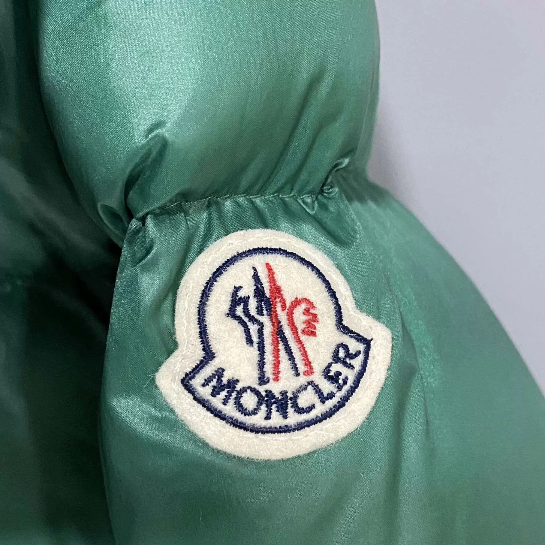 Moncler Moncler puffer jacket green seritte armband women's 0 Size XS / US 0-2 / IT 36-38 - 6 Thumbnail