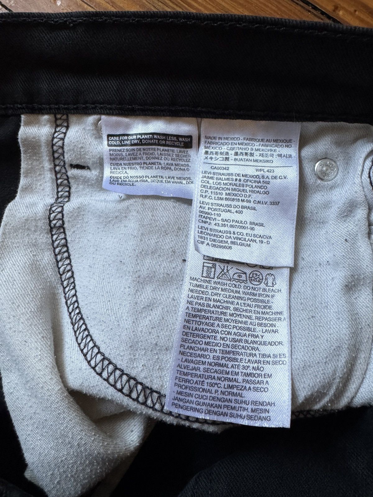 Levi's Black Denim Levi Pants Size US 33 - 8 Thumbnail