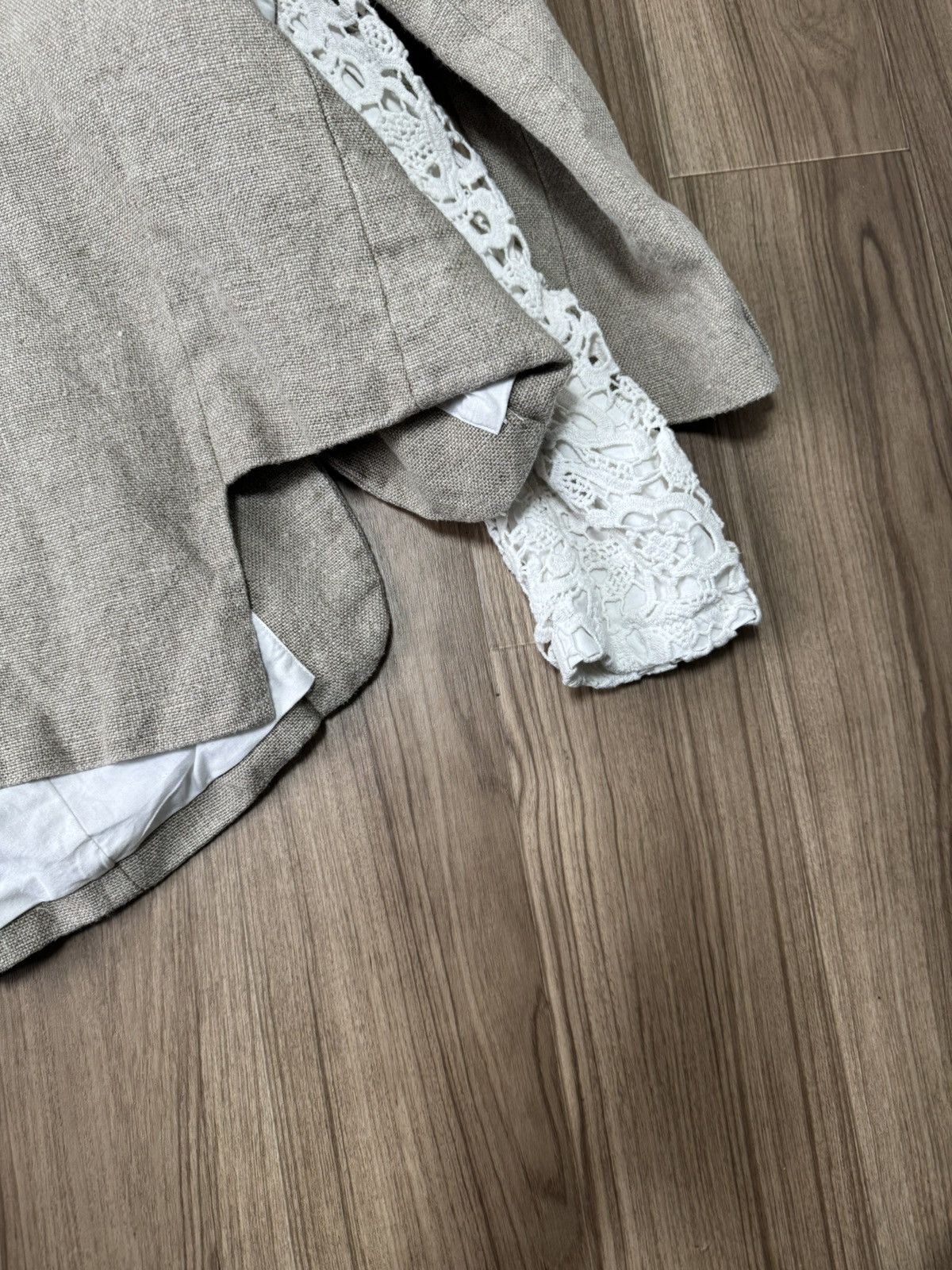 Comme des Garcons Comme des Garçons SS26 Deconstructed Lace Panel Linen Blazer Size US S / EU 44-46 / 1 - 12 Thumbnail