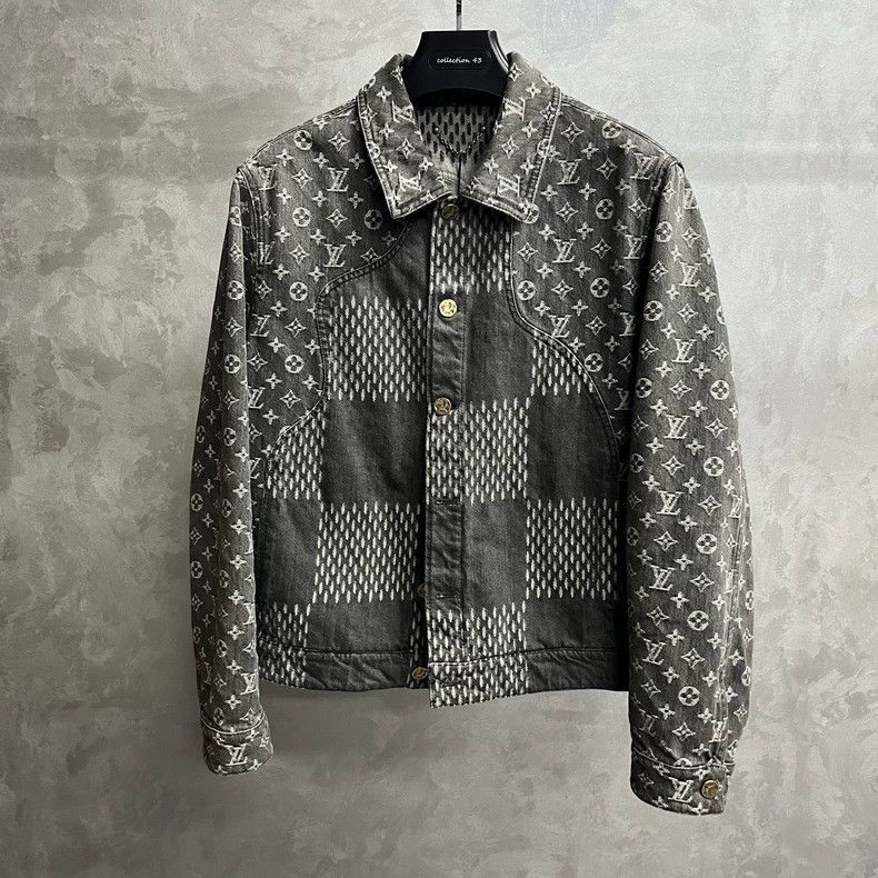 Louis Vuitton Louis Vuitton Black presbyopic full print patchwork casual Size US S / EU 44-46 / 1 - 1 Thumbnail