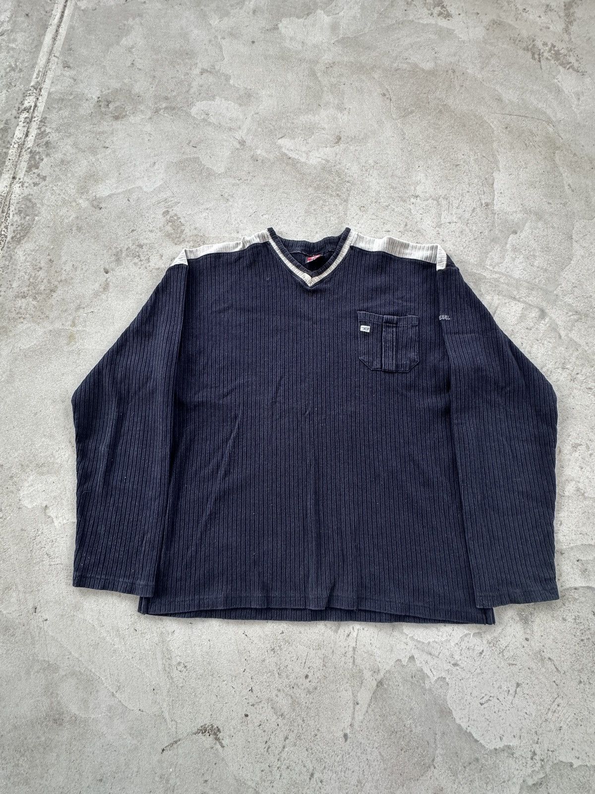 Diesel Vintage Sweatshirt Diesel Y2K Embroiled Logo Blue L Size US L / EU 52-54 / 3 - 1 Thumbnail