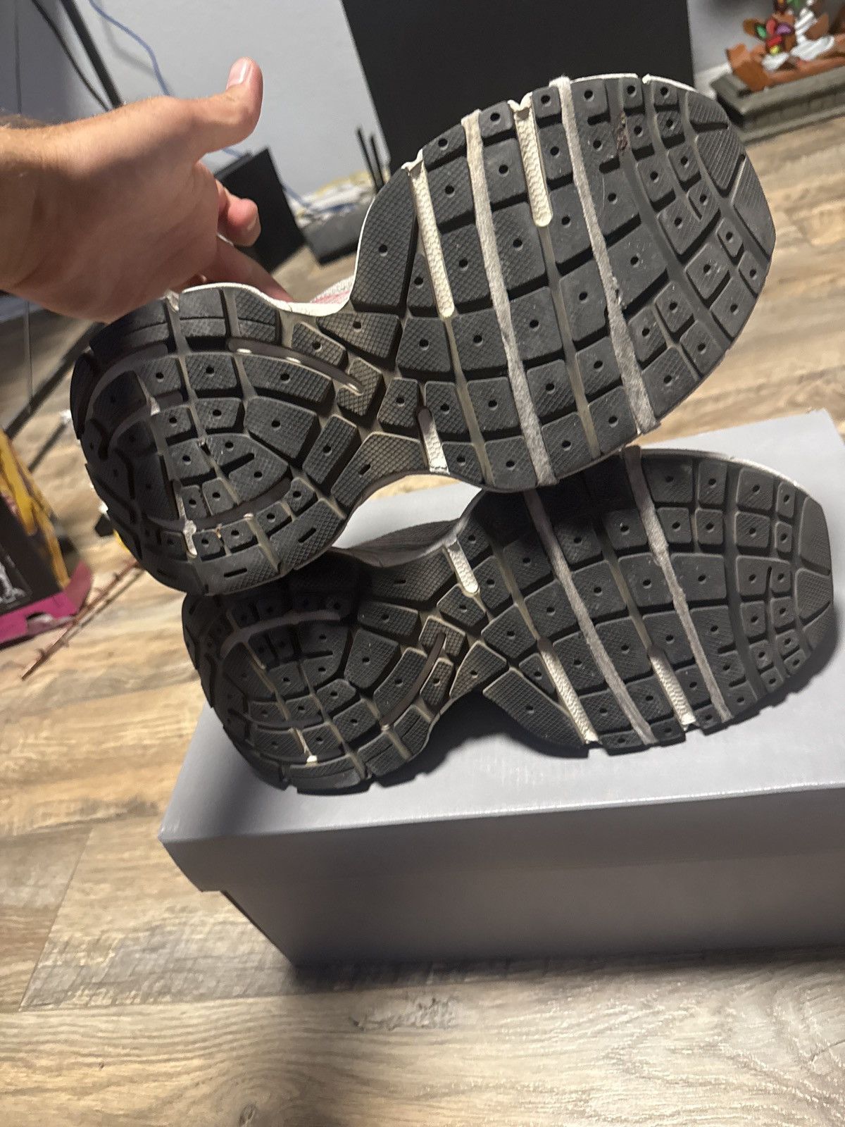 Balenciaga Balenciaga 3xl Multicolor Size 10 Size US 10 / EU 43 - 7 Thumbnail