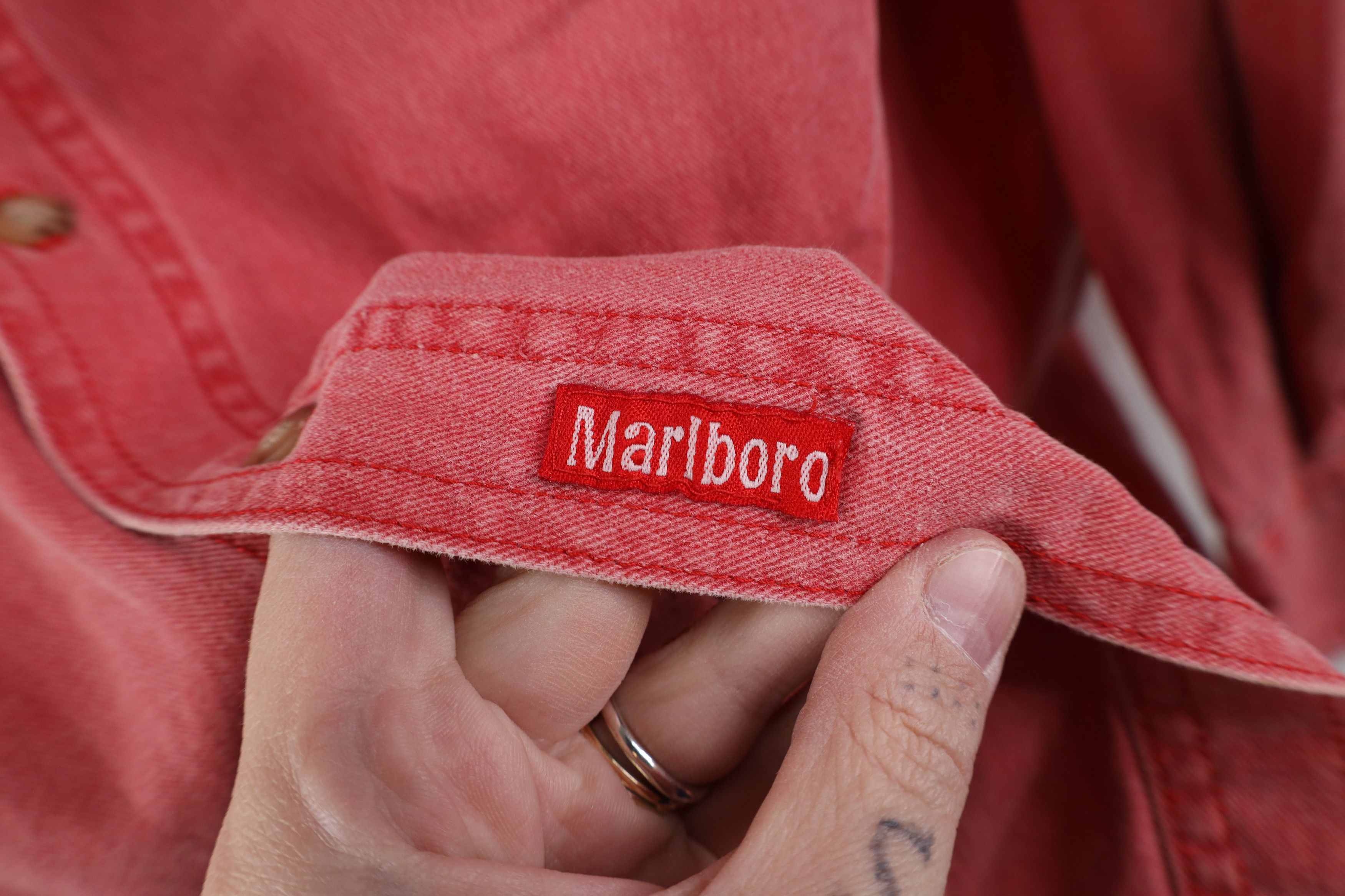 Marlboro Vintage 90s Marlboro Adventure Team Stonewash Button Shirt Size US L / EU 52-54 / 3 - 4 Thumbnail