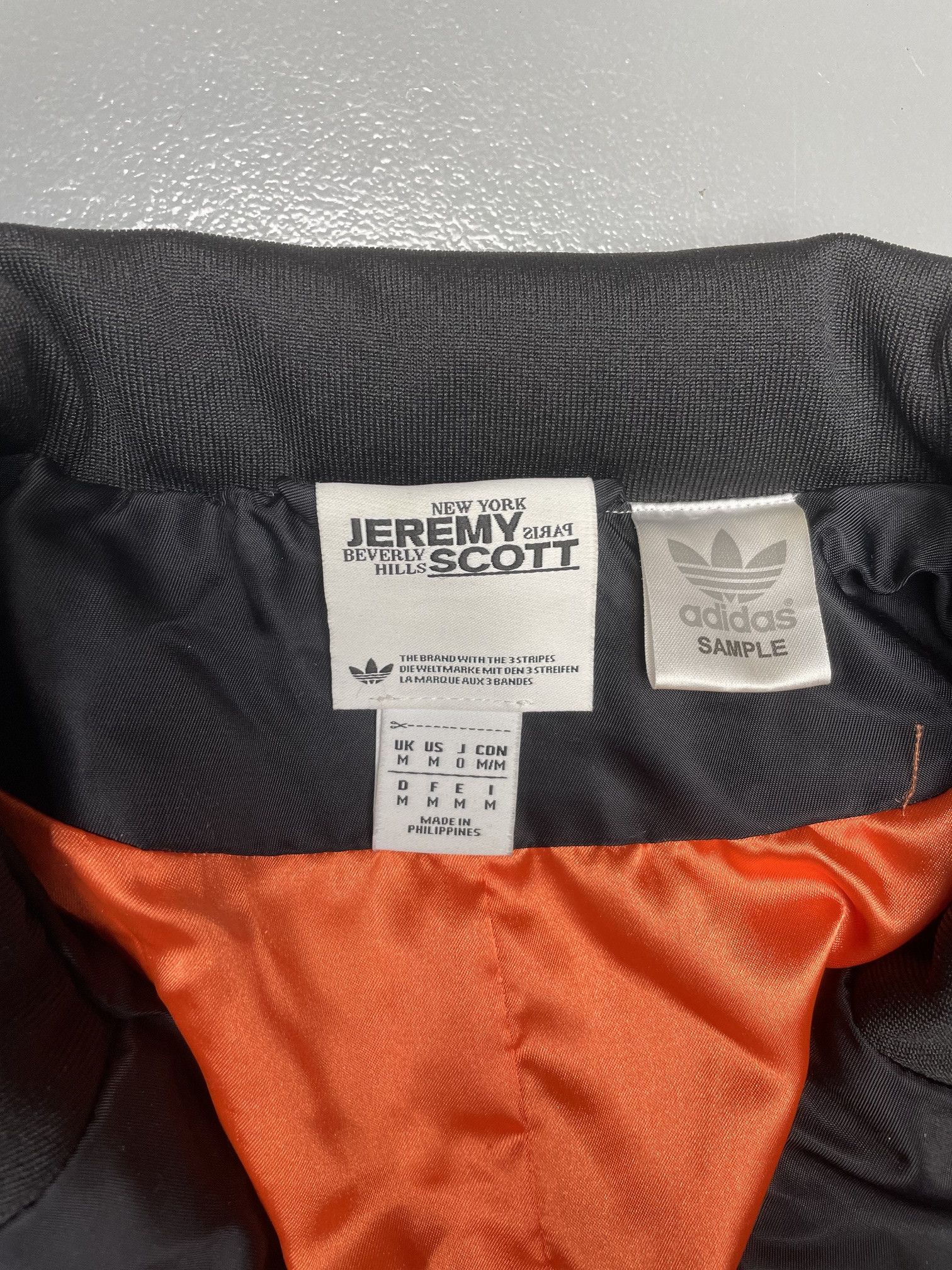 Adidas × Jeremy Scott sample adidas X Jeremy Scott A/W 2015 Tuxedo Bomber Size M / US 6-8 / IT 42-44 - 4 Thumbnail