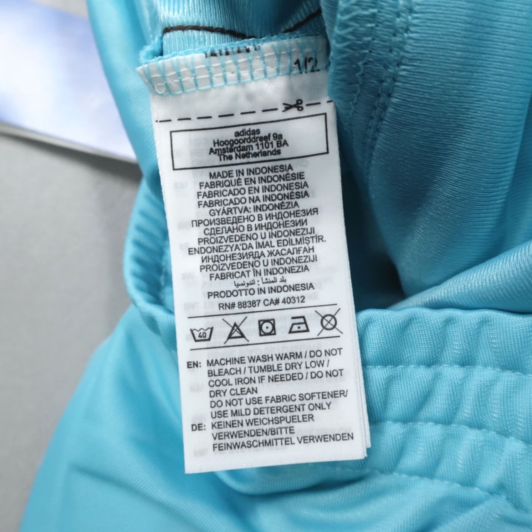 Adidas ADIDAS ORIGINALS Firebird Track Pants Women's S Blue Glow JY2689 Track Pants Adidas Originals Women’s Size S Blue Glow Wide-Leg Pockets Elastic Waist Size 28" / US 6 / IT 42 - 4 Thumbnail