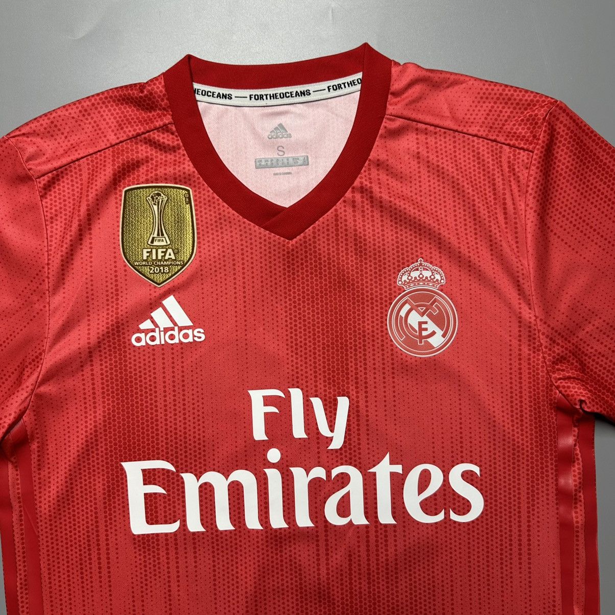 Adidas REAL MADRID ADIDAS x PARLEY 2018/2019 3rd JERSEY #10 MODRIC Size US S / EU 44-46 / 1 - 4 Thumbnail