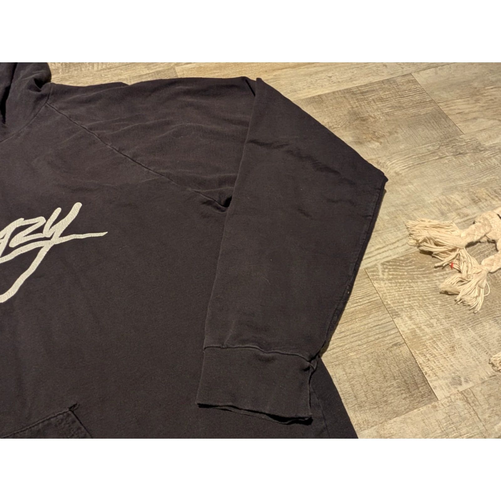 J Brand VINTAGE G-EAZY Brand HOODIE Sweatshirt Men XL Black Graphic Print Distressed Pockets Hooded Pullover Size US XL / EU 56 / 4 - 4 Thumbnail