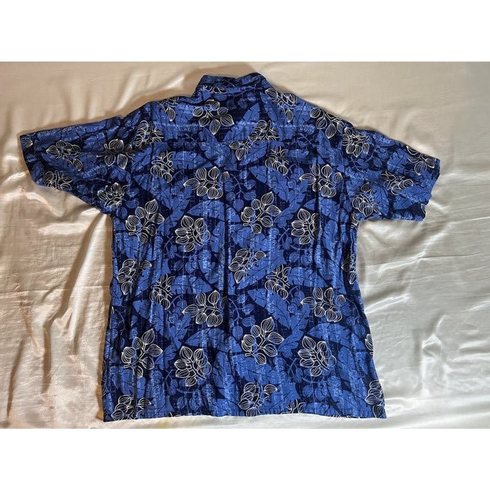 Puritan Puritan floral print Size US M / EU 48-50 / 2 - 3 Thumbnail