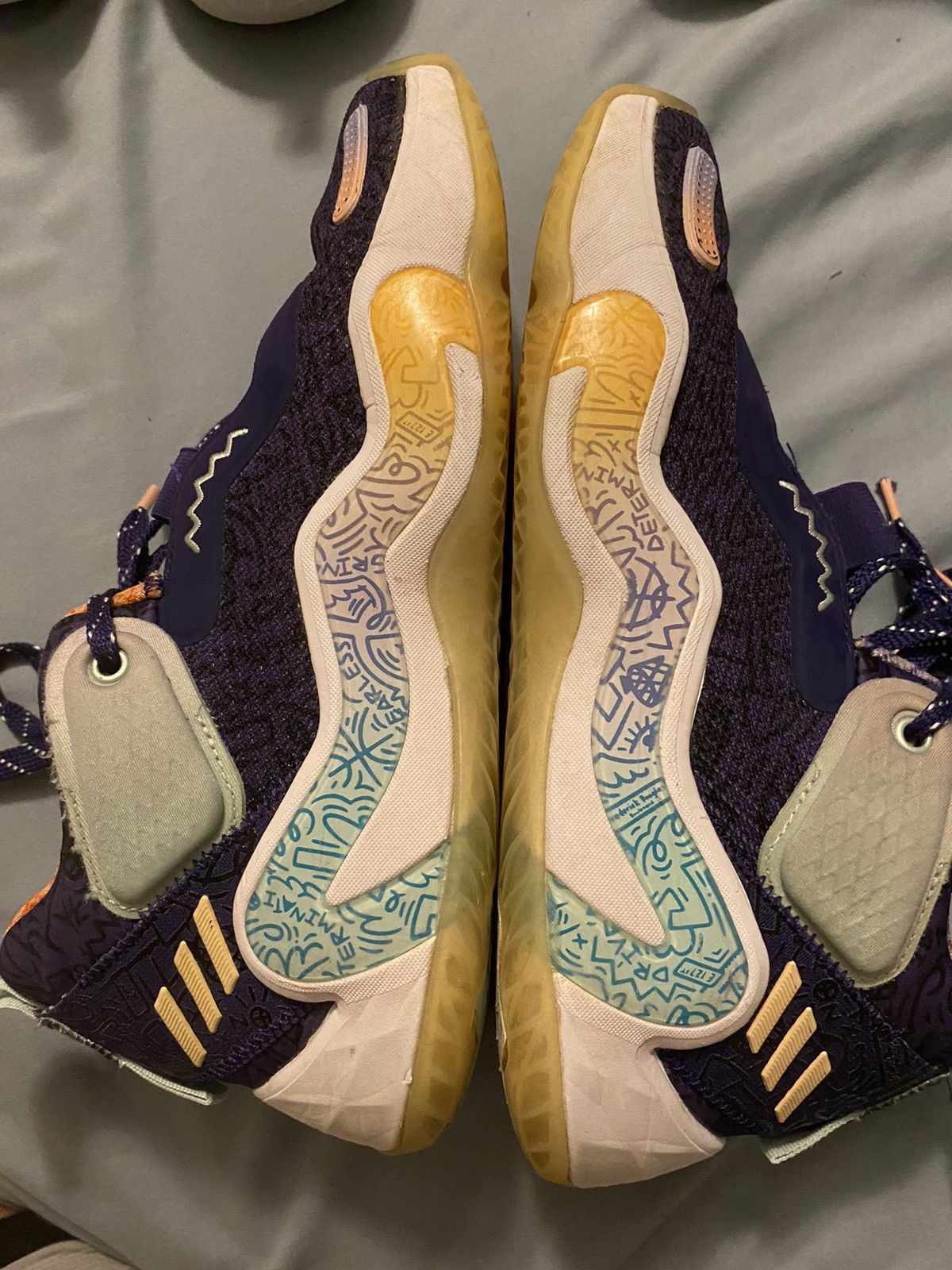 Adidas D.O.N basketball shoe Size US 7 / EU 40 - 1 Thumbnail