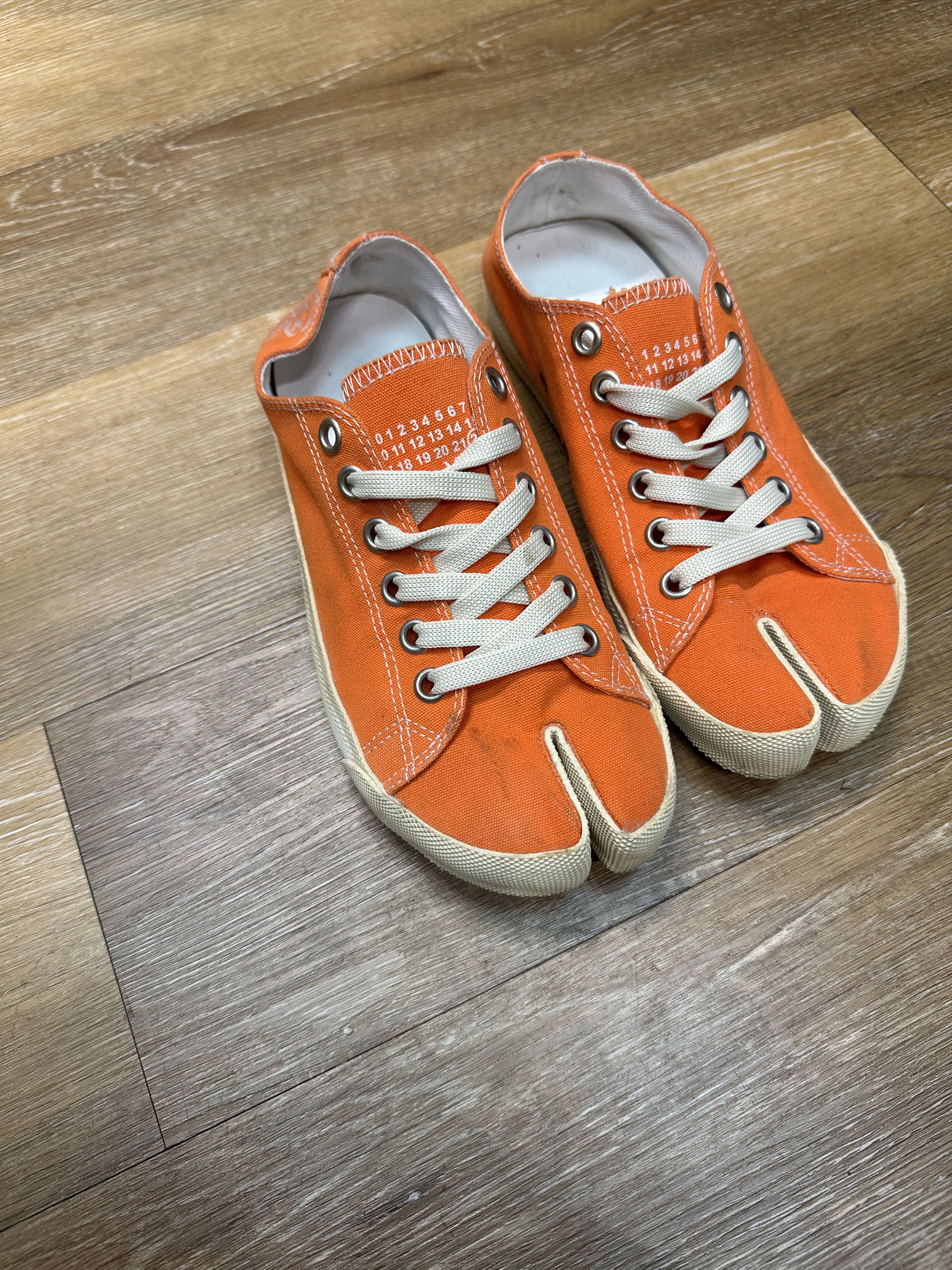 Maison Margiela Maison Margiela Tabi Canvas Orange Size US 8 / IT 38 - 1 Thumbnail