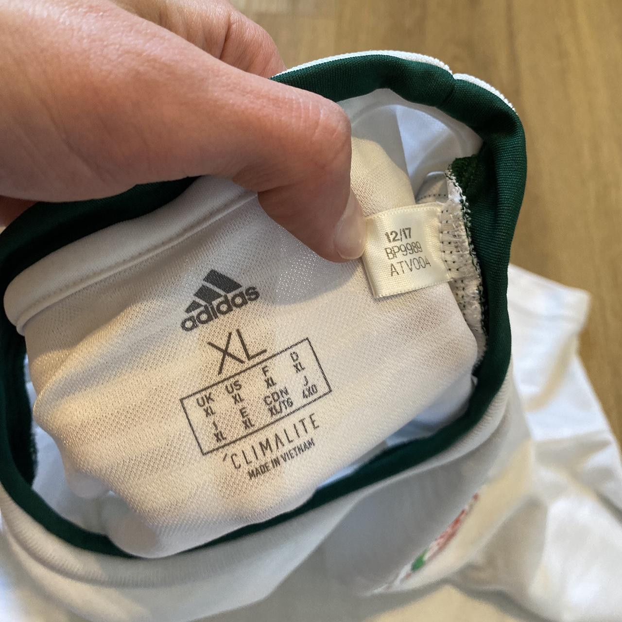 Adidas 2017-18 Wales Adidas Football Shirt Size US XL / EU 56 / 4 - 4 Thumbnail