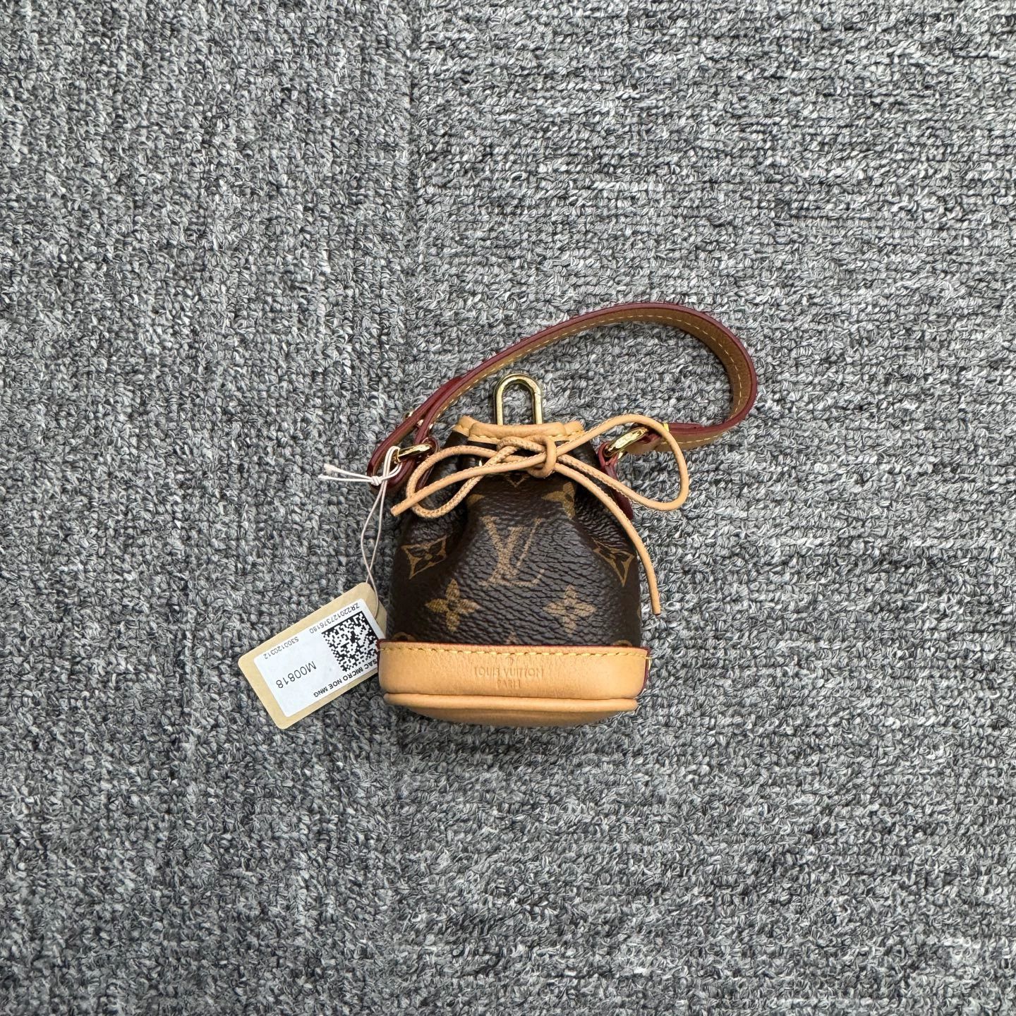 Louis Vuitton LV Bucket Bag Keychain New with Tags Size ONE SIZE - 2 Thumbnail