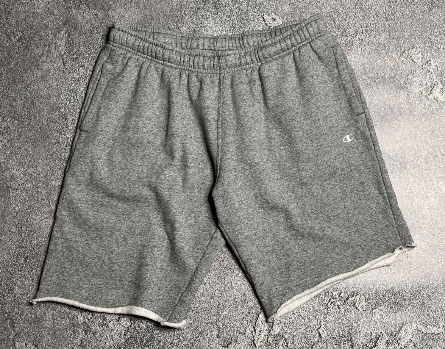 Champion Champion sweat shorts L Size US 34 / EU 50 - 1 Thumbnail