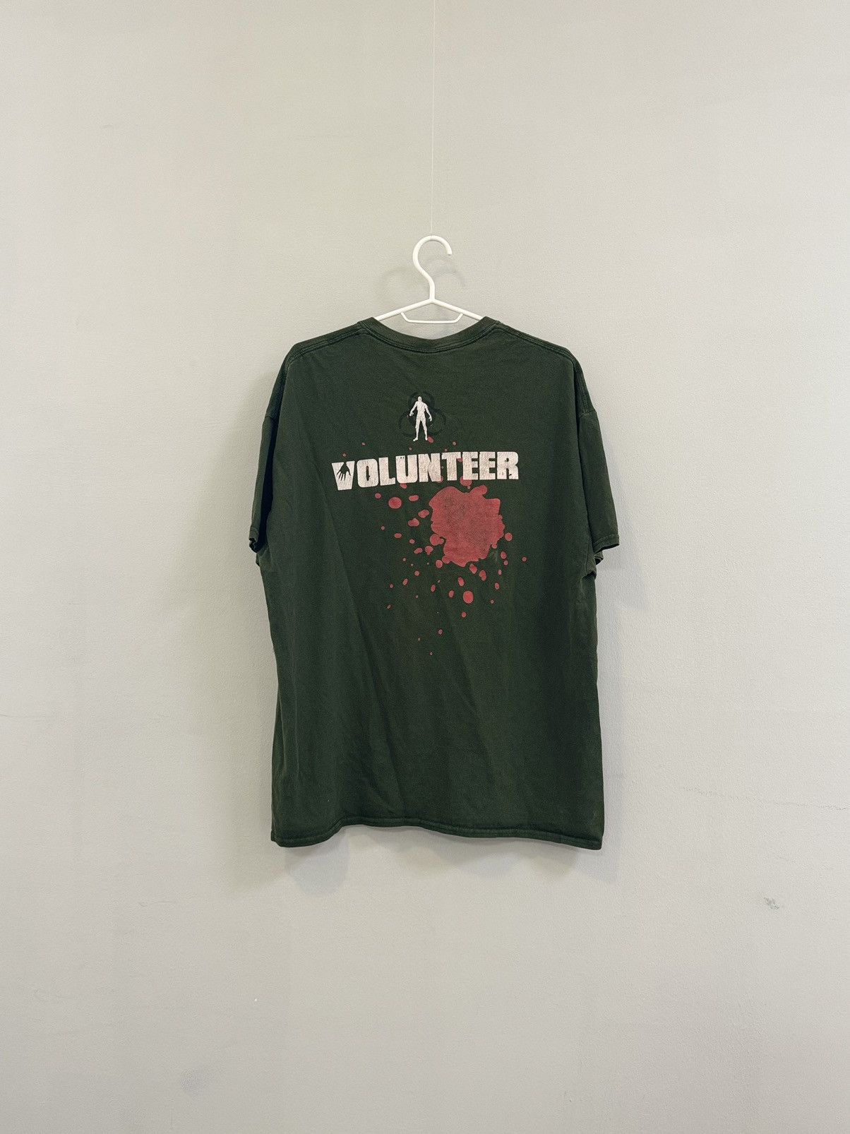 Band Tees × Vintage Thrashed Mega Print Zombies T-shirt Size US XL / EU 56 / 4 - 4 Thumbnail