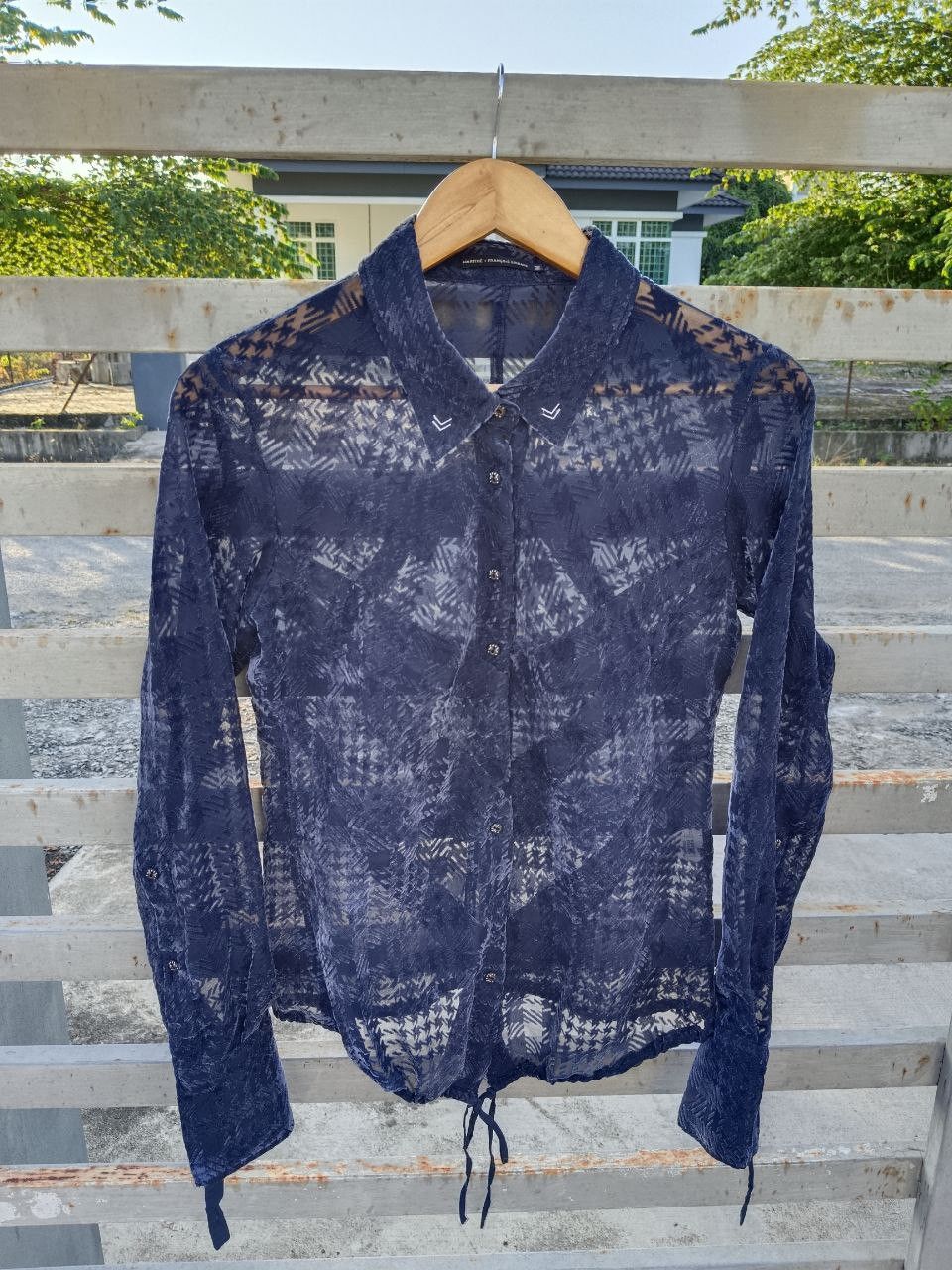 Marithe + Francois Girbaud MFG TRANSPARENTS BUTTON UP Size M / US 6-8 / IT 42-44 - 1 Thumbnail