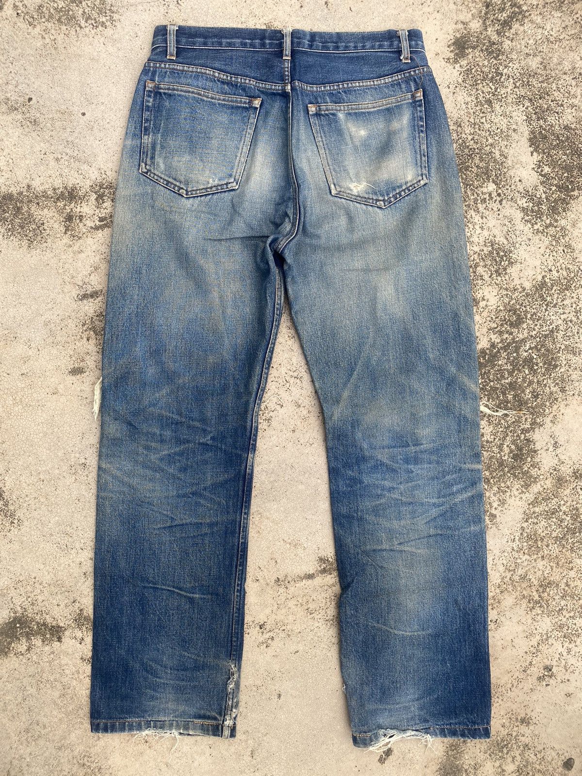 A.P.C. × Designer × Le Grande Bleu (L.G.B.) A.P.C Distressed Faded Selvedge Denim Jeans Size US 29 - 14 Thumbnail