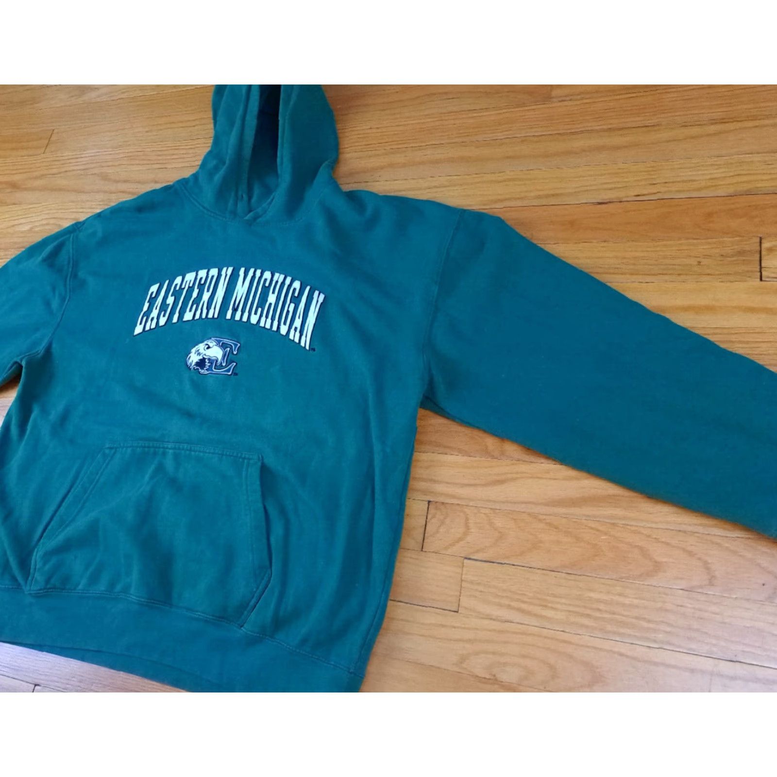 X-LARGE VINTAGE Eastern Michigan Eagles Sweatshirt Hooded Embroidered X-Large Green Unisex Adults 90s Basketball Size US XL / EU 56 / 4 - 2 Thumbnail