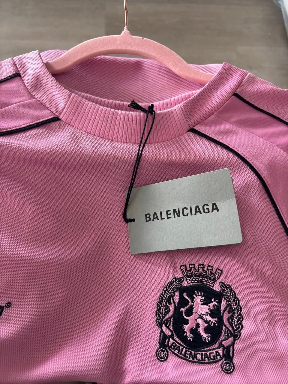 Balenciaga ‼️SIZE 5 ‼️Balenciaga MIAMI Soccer Jersey T-Shirt in Pink Size US XL / EU 56 / 4 - 5 Thumbnail