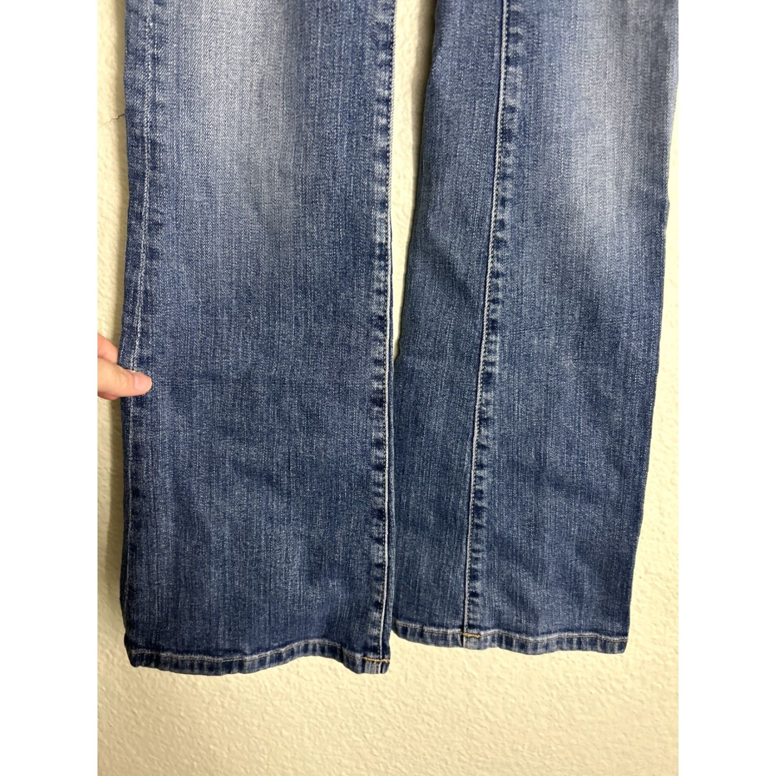 Hudson Hudson Jeans Women Flared Cargo Button Fly Medium Wash Blue 24x31 Size 42" / US 20 - 2 Thumbnail