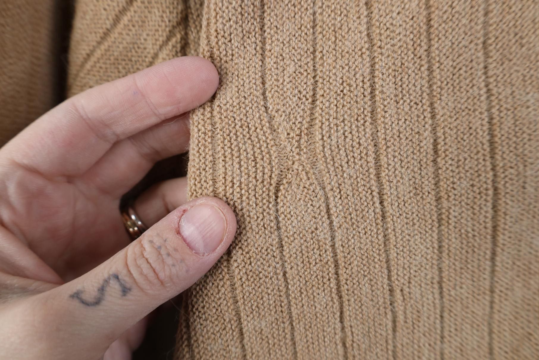 Izod Vintage 70s Izod of London Button Ribbed Knit Sweater USA Size US M / EU 48-50 / 2 - 4 Thumbnail