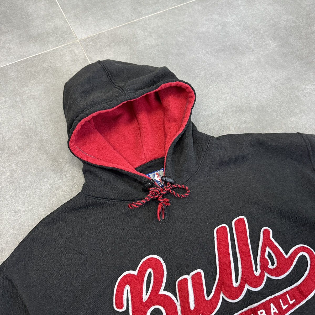 Starter Vintage Starter Chicago Bulls NBA Embroidered Logo Hoodie Size US L / EU 52-54 / 3 - 14 Thumbnail