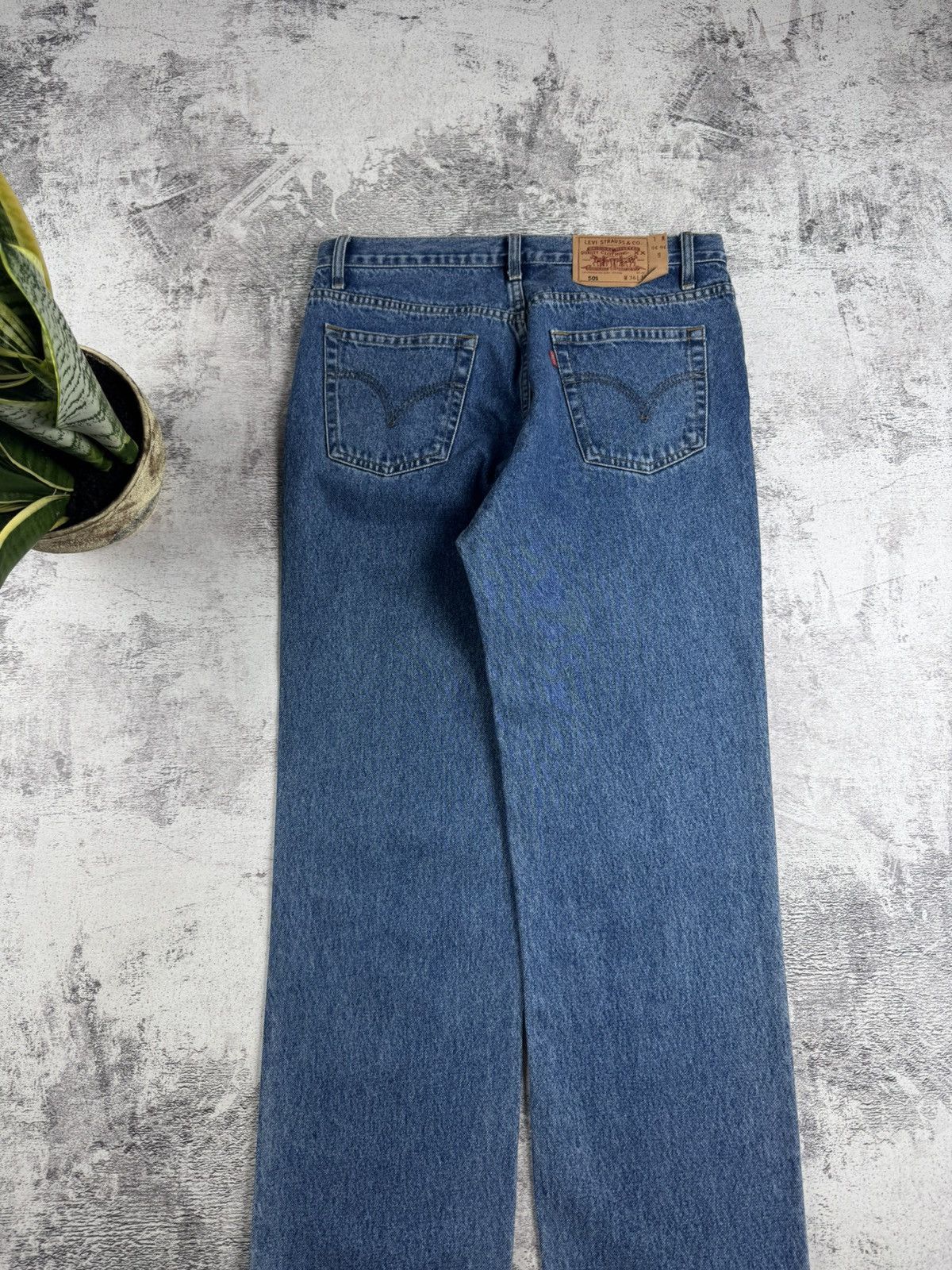 Levi's Levis 501 Original Fit Blue Work Wear Men’s W36 L30 Cotton Jeans Pants Trousers Size US 36 / EU 52 - 5 Thumbnail