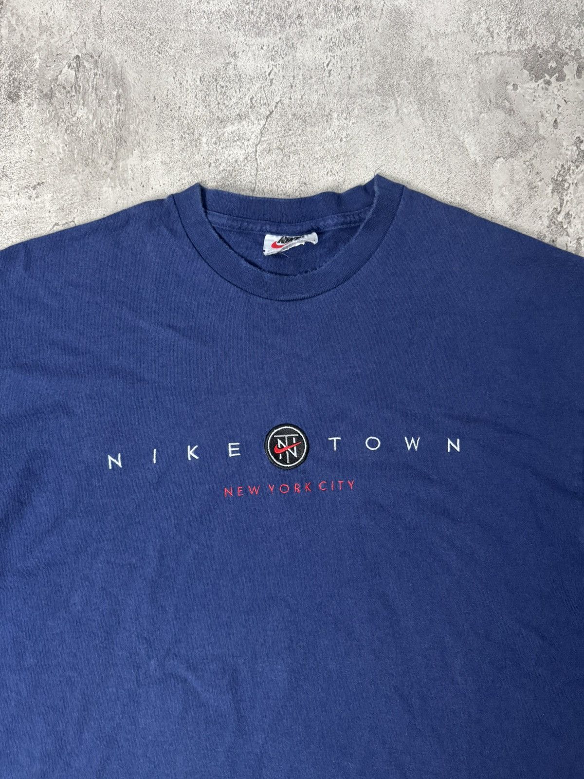 Nike VINTAGE 90’S NIKE TOWN T-SHIRT Size US L / EU 52-54 / 3 - 2 Thumbnail
