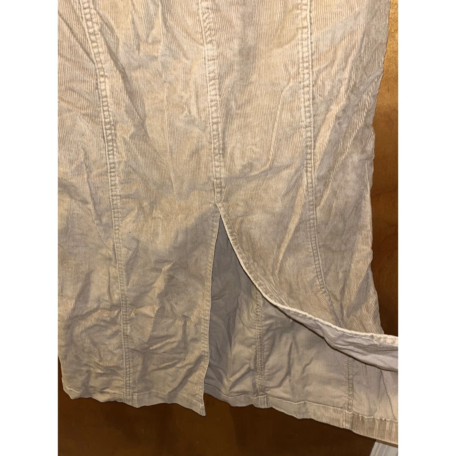 Eddie Bauer Eddie Bauer Women's Beige Corduroy A-Line Skirt Size 4 Knee Length with Pockets Size 27" / US 4 / IT 40 - 5 Thumbnail