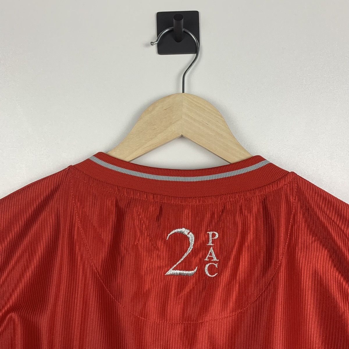 Rap Tees Vintage 90’s 2Pac Band Rap Jersey Tank Top Size L Red Size US L / EU 52-54 / 3 - 12 Thumbnail