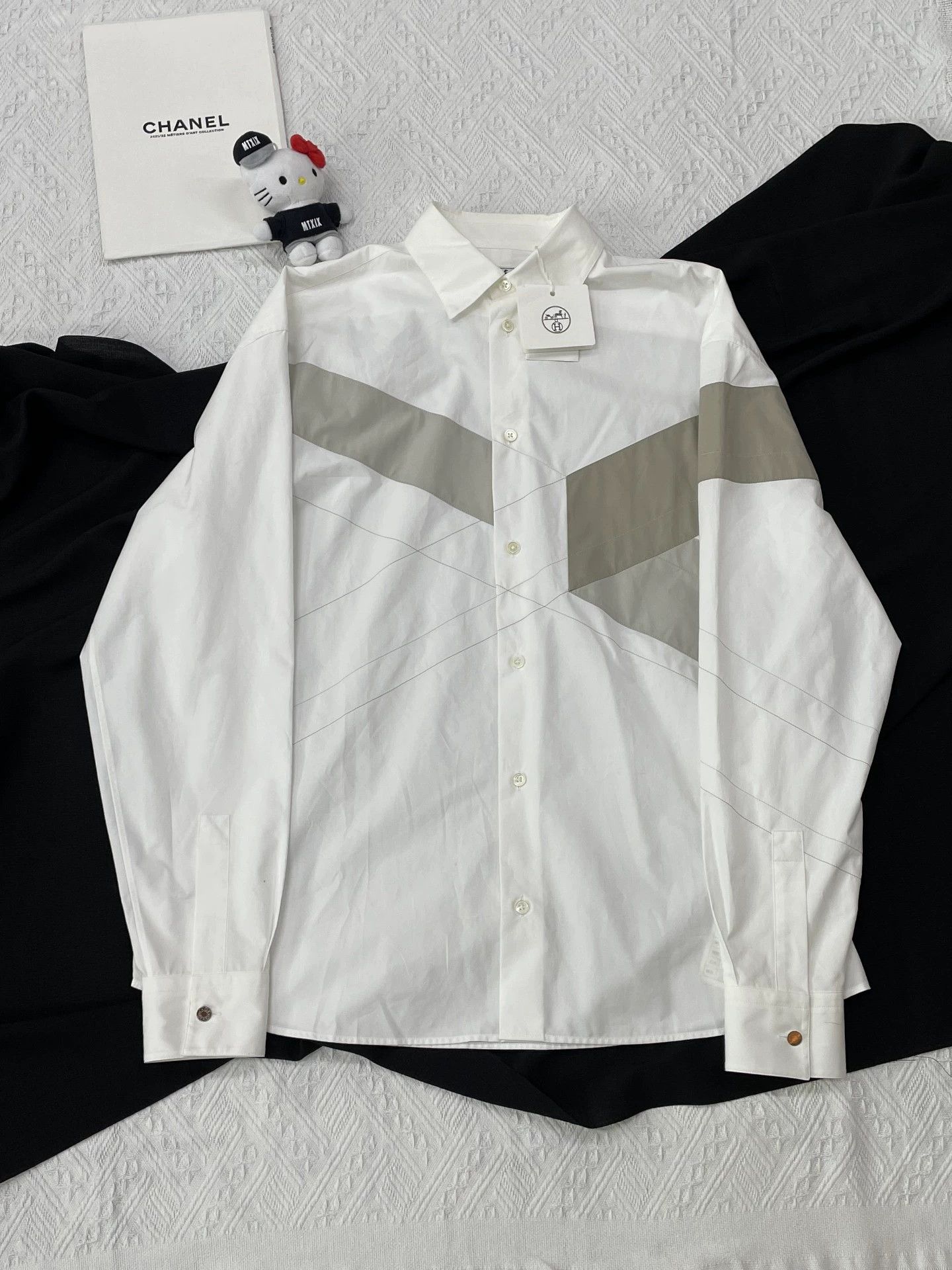 Hermes Hermes white long sleeve shirt size 38 Size US S / EU 44-46 / 1 - 1 Thumbnail