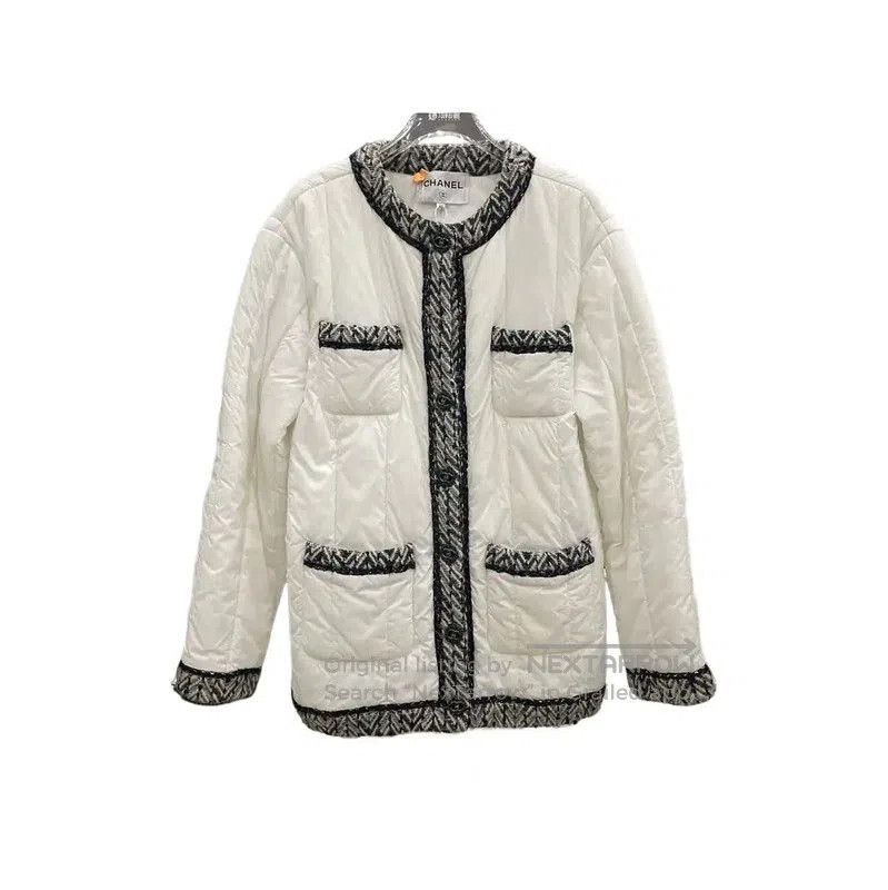 Chanel Chanel White Cotton Blend Jacket for Women . Size S / US 4 / IT 40 - 1 Thumbnail