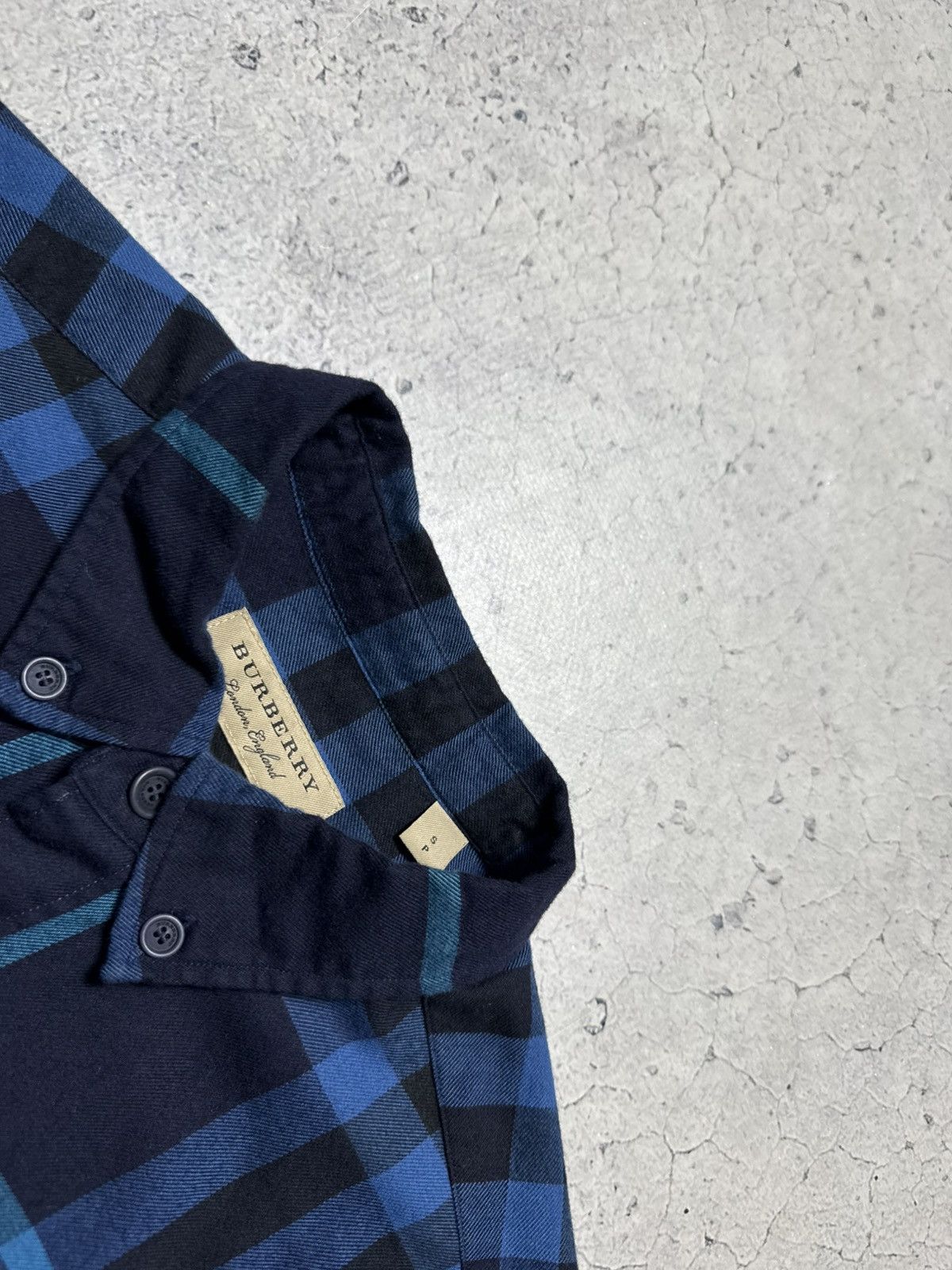 Burberry Burberry Flannel Checkered Shirt Luxury Size S Size US S / EU 44-46 / 1 - 5 Thumbnail