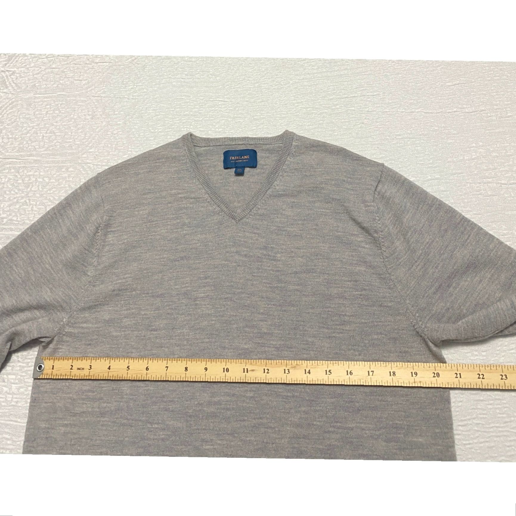 Vintage Fairlane Merino Wool Sweater Mens XXL Gray V-Neck Pullover Knit Shortened? Size US XXL / EU 58 / 5 - 7 Thumbnail
