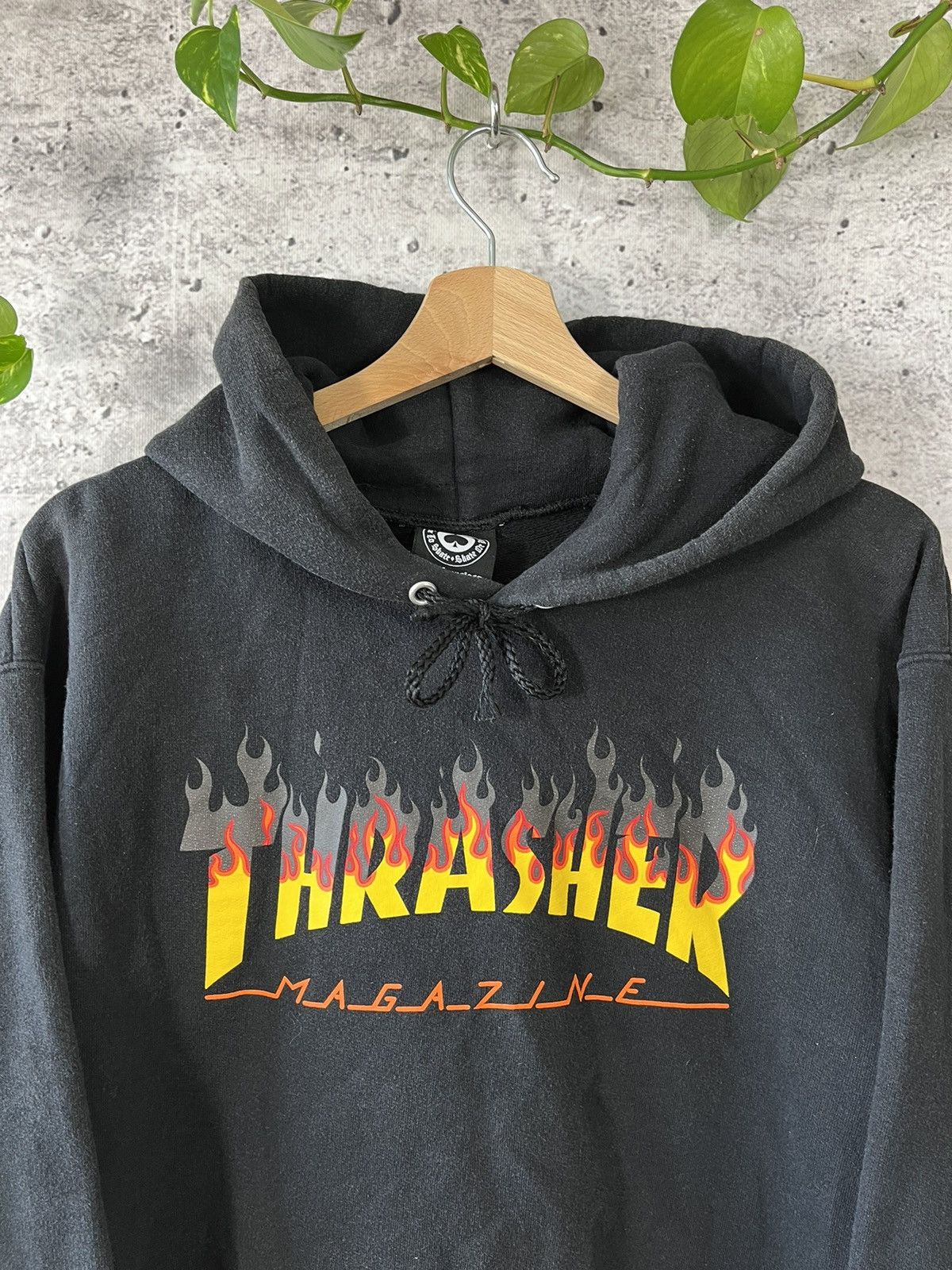 Thrasher × Vintage Vintage 2000s Thrasher Magazine Flame Graphic Hoodie Medium Size US S / EU 44-46 / 1 - 3 Thumbnail
