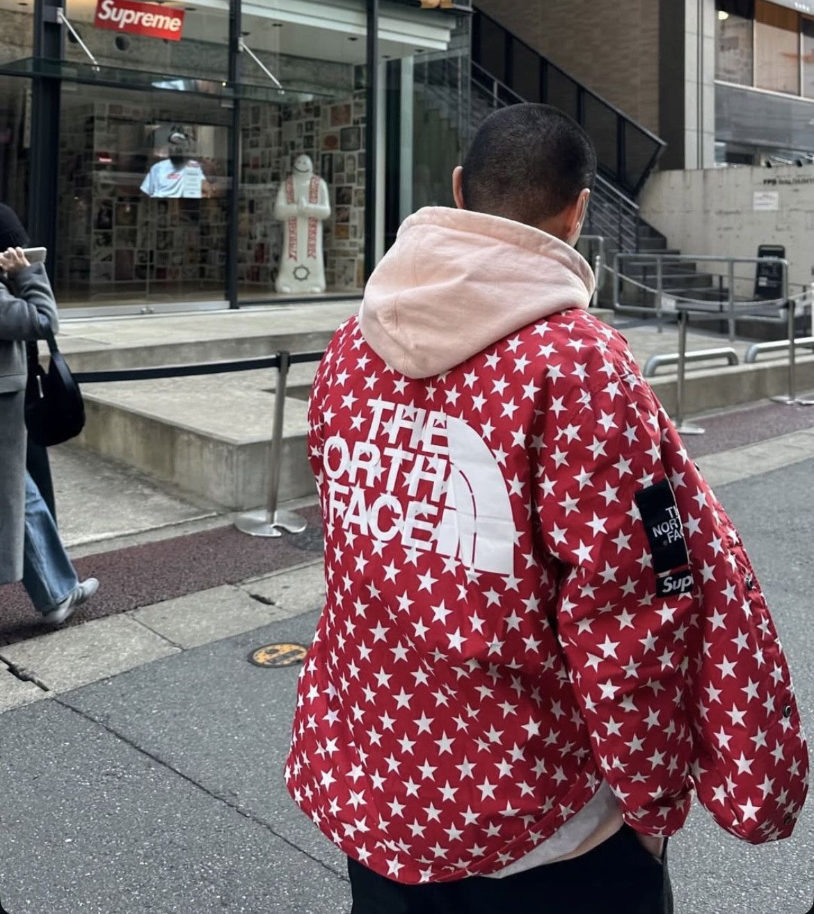 Supreme × The North Face Supreme The North Face SS15 Red Star Coach Jacket Size US XL / EU 56 / 4 - 11 Thumbnail