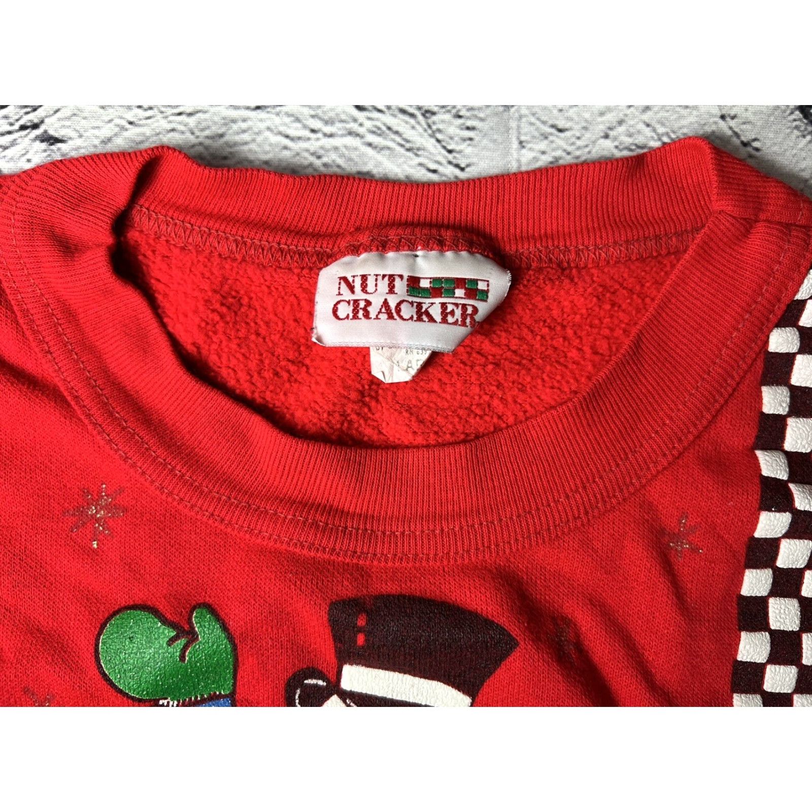 Vintage VINTAGE Nutcracker Sweatshirt Santa Claus Crewneck L Red 80s Christmas Holiday Unisex Adults Sweatshirt Pullover Ugly Sweater Mens Womens Boys Girls Size US L / EU 52-54 / 3 - 3 Thumbnail