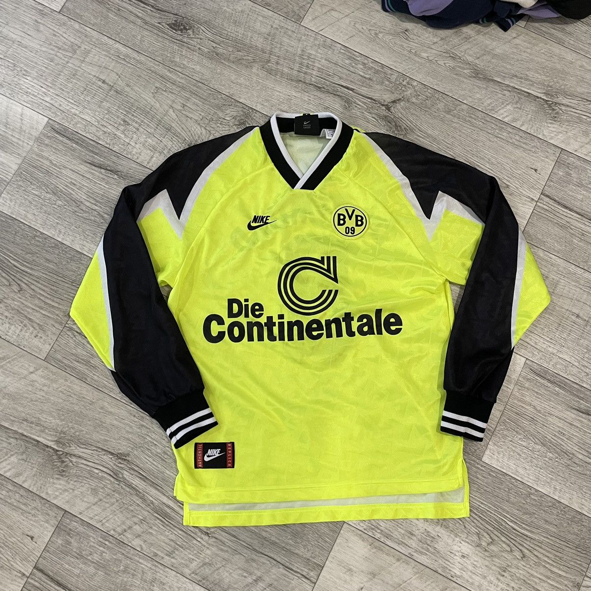 BVB 90s NIKE Dortmund Die Continentale Jersey goalkeeper tee