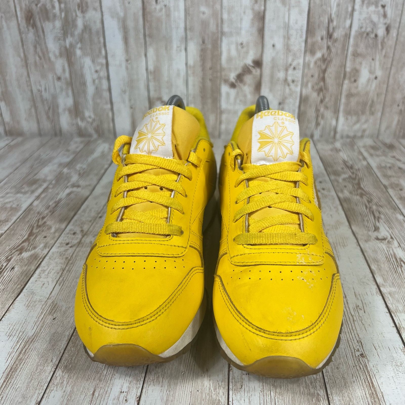 Reebok Reebok Classic yellow leather sneaker Womens 9 Size US 9 / IT 39 - 4 Thumbnail
