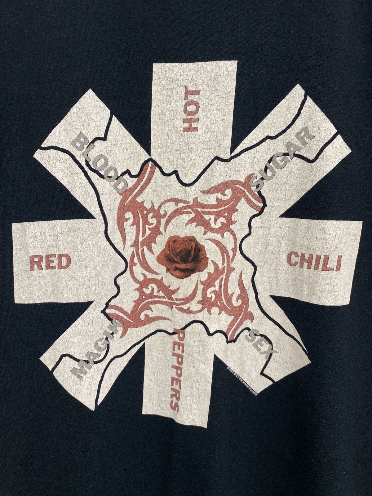 Band Tees 🇺🇸 Vintage Y2K Red Hot Chili Peppers 2016 T-Shirt Rare Retro Size US L / EU 52-54 / 3 - 4 Thumbnail