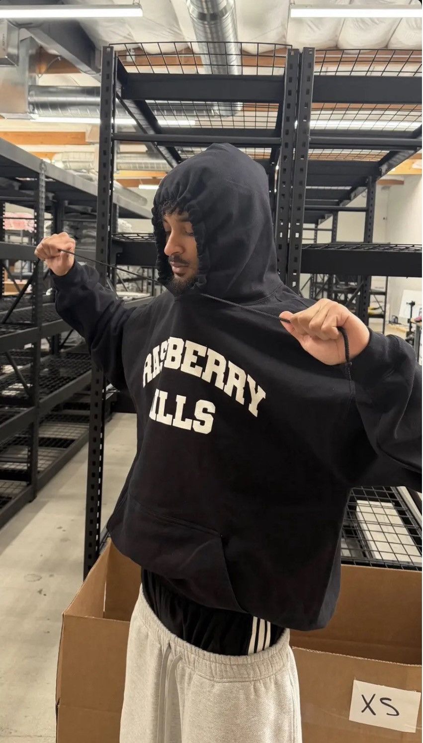 The GV Gallery Raspberry Hills OG hoodie Size US L / EU 52-54 / 3 - 2 Thumbnail
