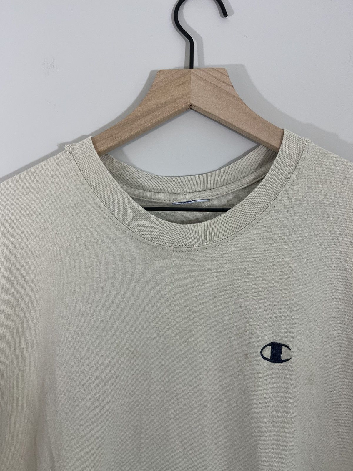 Champion Thrashed Blank Distressed Tee Size US L / EU 52-54 / 3 - 3 Thumbnail