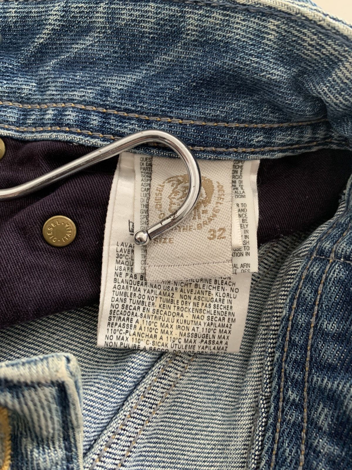 Diesel Diesel Industry Zathan Reguler Bootcut Faded Jeans Size US 32 / EU 48 - 8 Thumbnail
