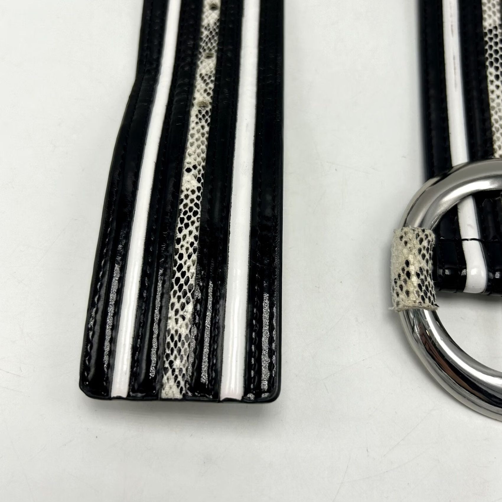 Vintage Statement Belt Womens XS Wide Black White Stretch Back Leather Snake Print 26-29 Size ONE SIZE - 2 Thumbnail