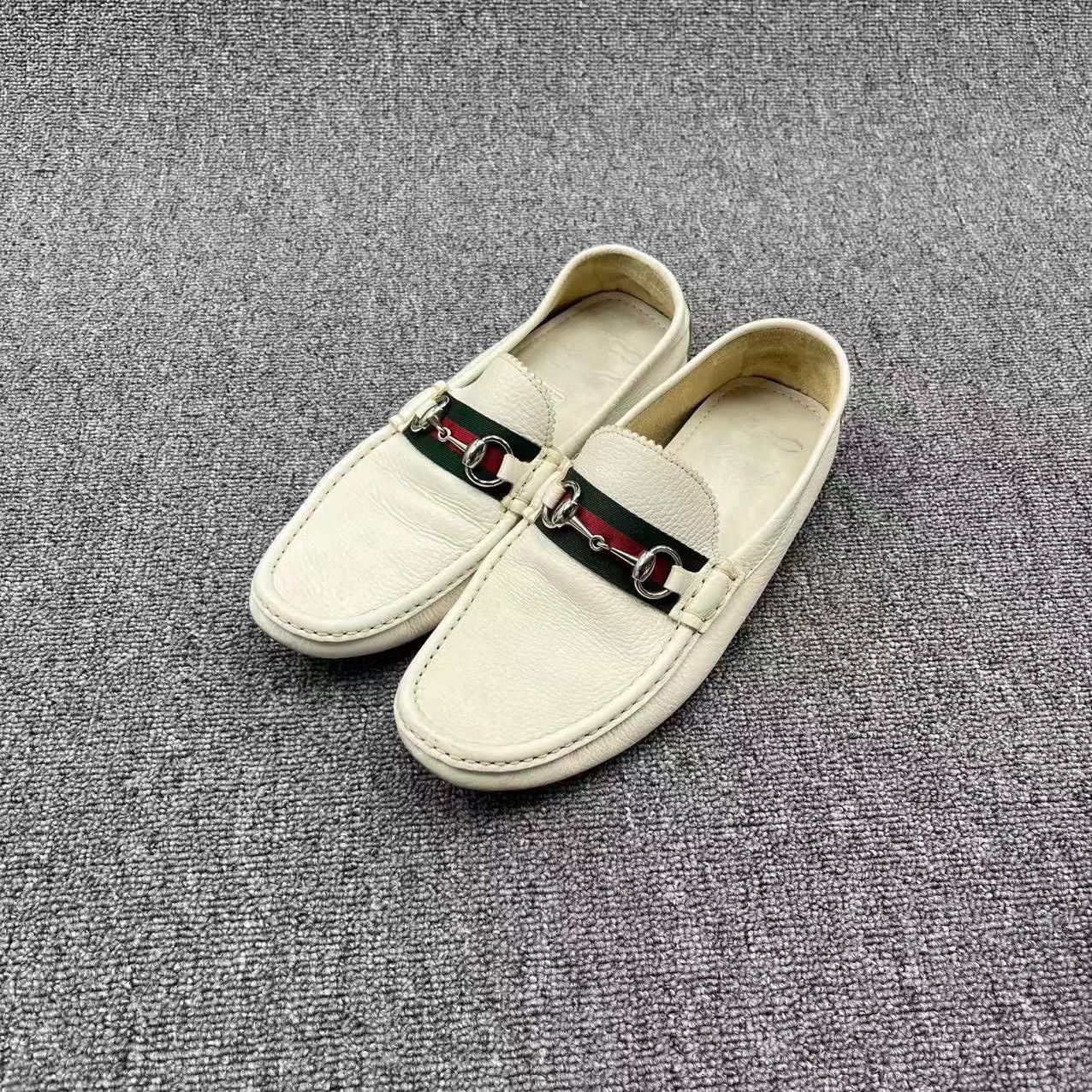Gucci gucci beige loafers with red-green strap Size US 9 / EU 42 - 1 Thumbnail