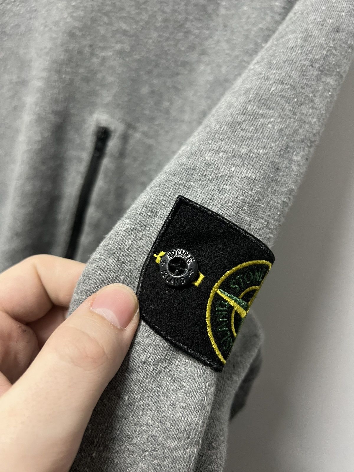 Stone Island Stone Island Sweater Sweatshirt Luxury Mens Size S Size US S / EU 44-46 / 1 - 10 Thumbnail