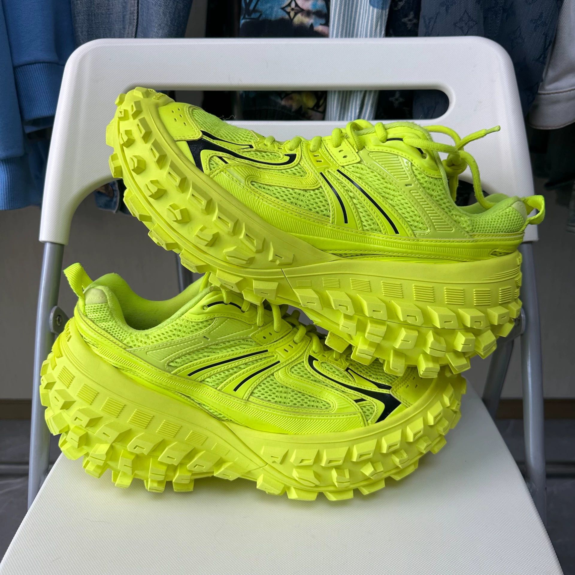 Balenciaga Balenciaga Defender BOUNCER Men's Neon Green Sneaker 44 Size US 11 / EU 44 - 7 Thumbnail